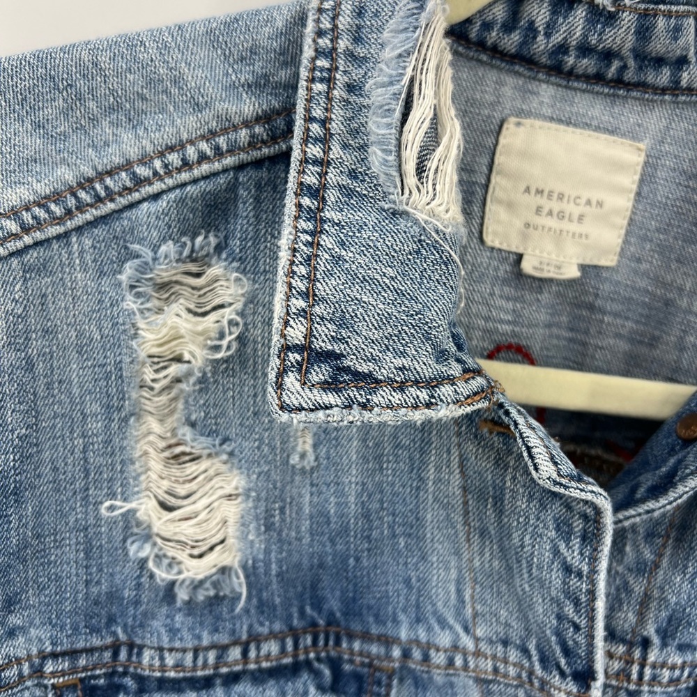 American eagle, highly distressed floral embroidered denim trucker jacket… - Picture 7 of 16